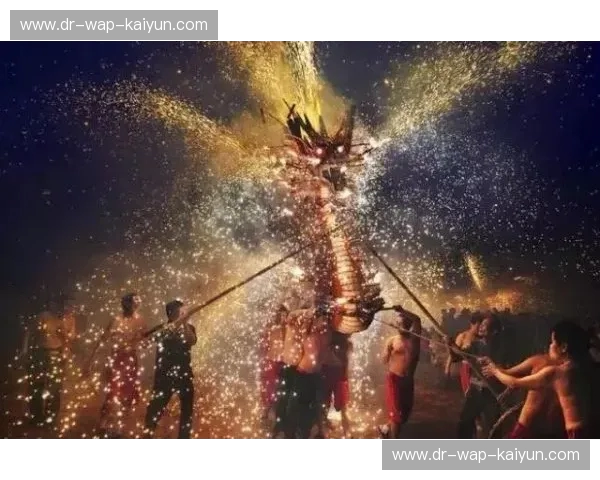 冰与火的博弈：当玫瑰之城的坚韧遇见南海岸的铁血信仰